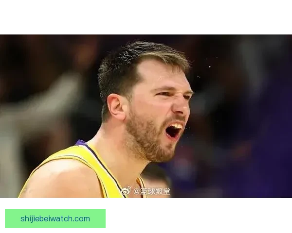 海斯：教练强调与艾顿一起守住禁区 东契奇复出需避免再吃技术犯规